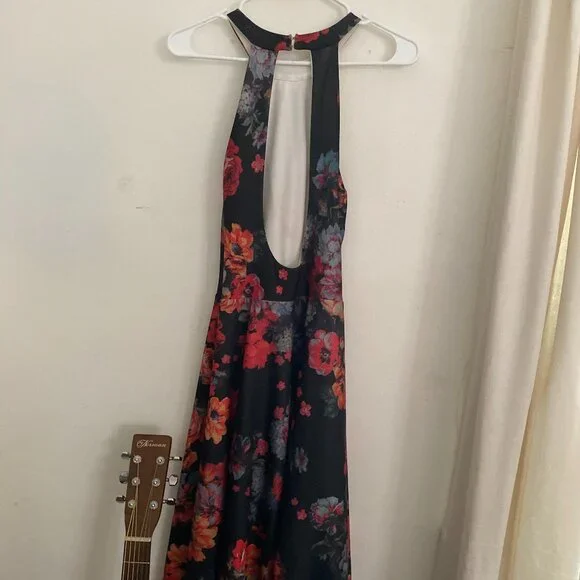 Formal Dress - Picture 3 of 3